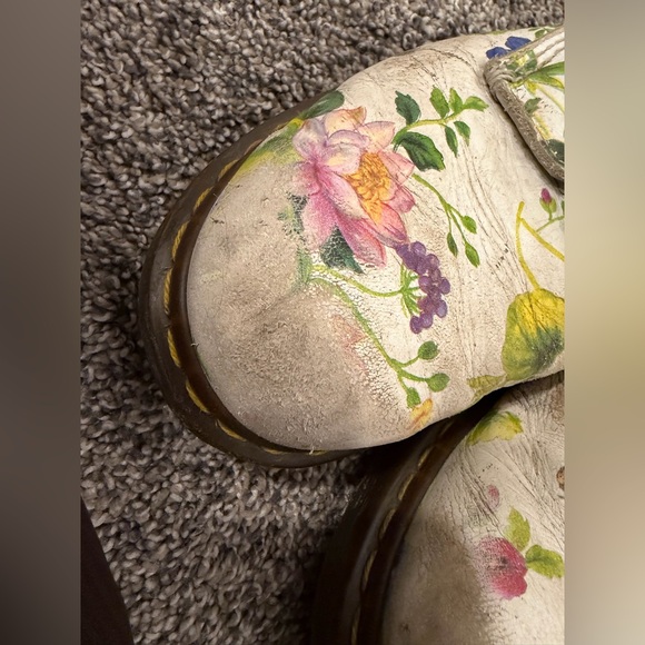 Doc martens women’s Floral Lace-Up Boots size 9 - Picture 3 of 10